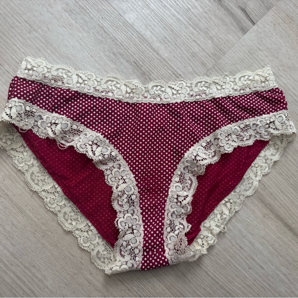 American Eagle Outfitters Red Lace Trim Panties size M